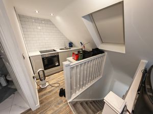 Photo 16- click for photo gallery